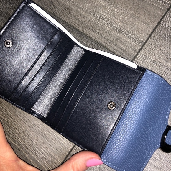 Coach Ladies Small Leather Tabby Wallet - Picture 7 of 10